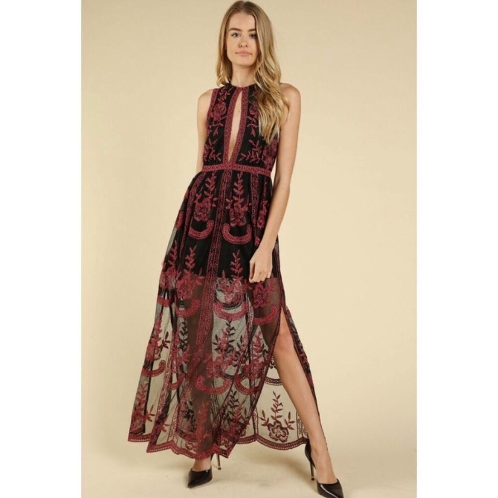 Honey punch Lace embroidered maxi halter sheer overlay dress NEW Small - Picture 2 of 12